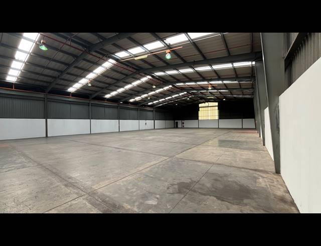 1,584M² WAREHOUSE TO LET IN ISANDO